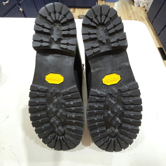 Merrell Wilderness Hiking Boots - Picture 8 of 10